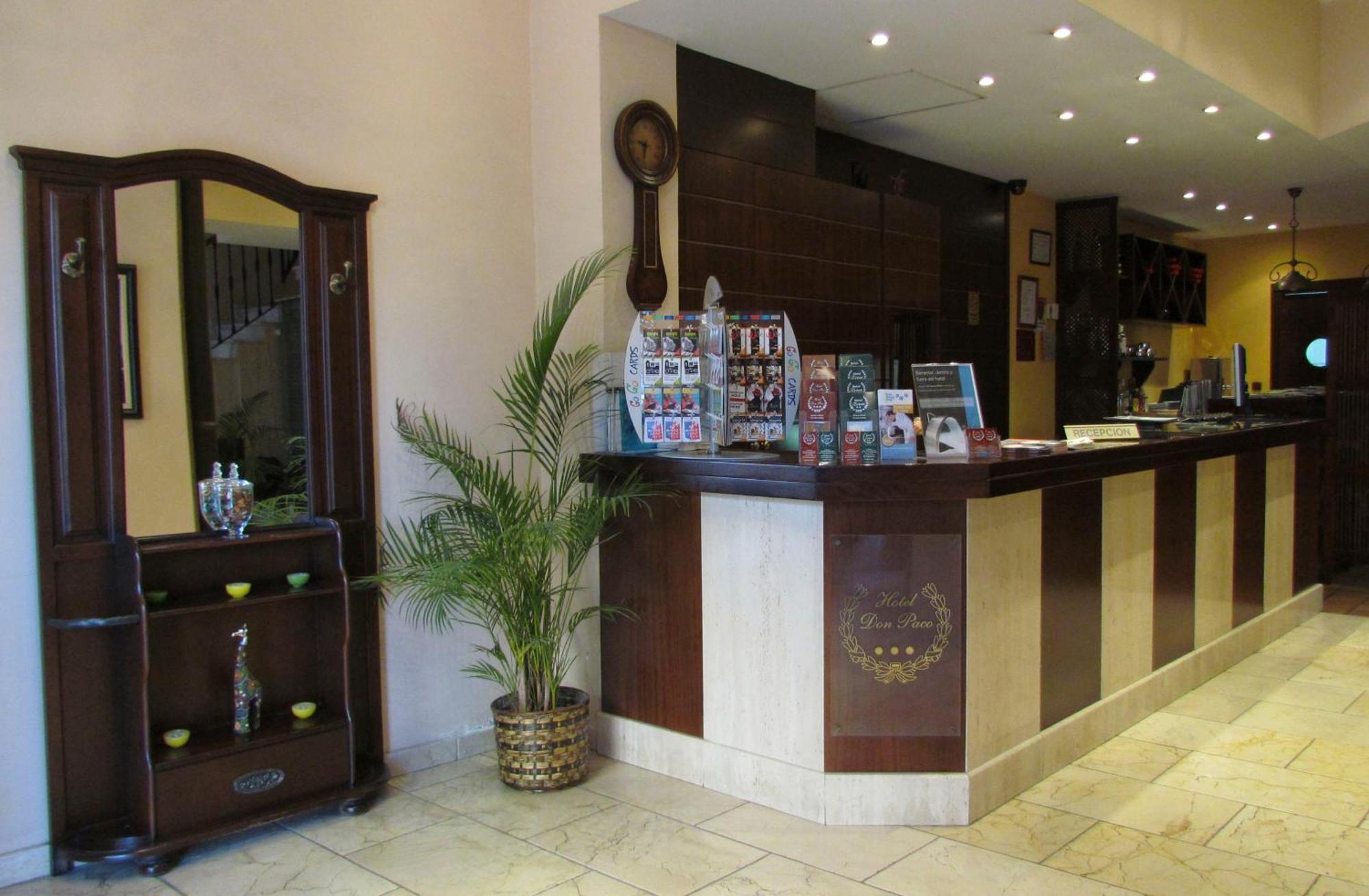 Hotel Don Paco Malaga Exterior photo